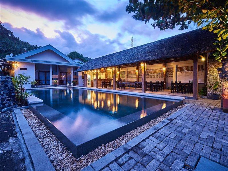 Cocotinos Lembeh A Boutique Dive Lodge Bitung Екстериор снимка