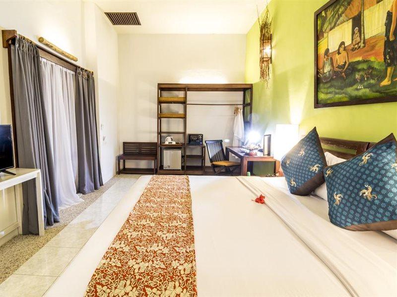 Cocotinos Lembeh A Boutique Dive Lodge Bitung Екстериор снимка