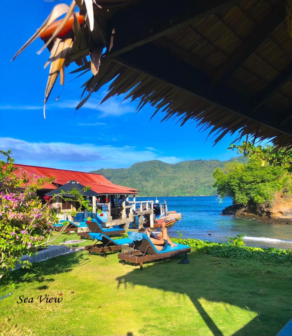 Cocotinos Lembeh A Boutique Dive Lodge Bitung Екстериор снимка