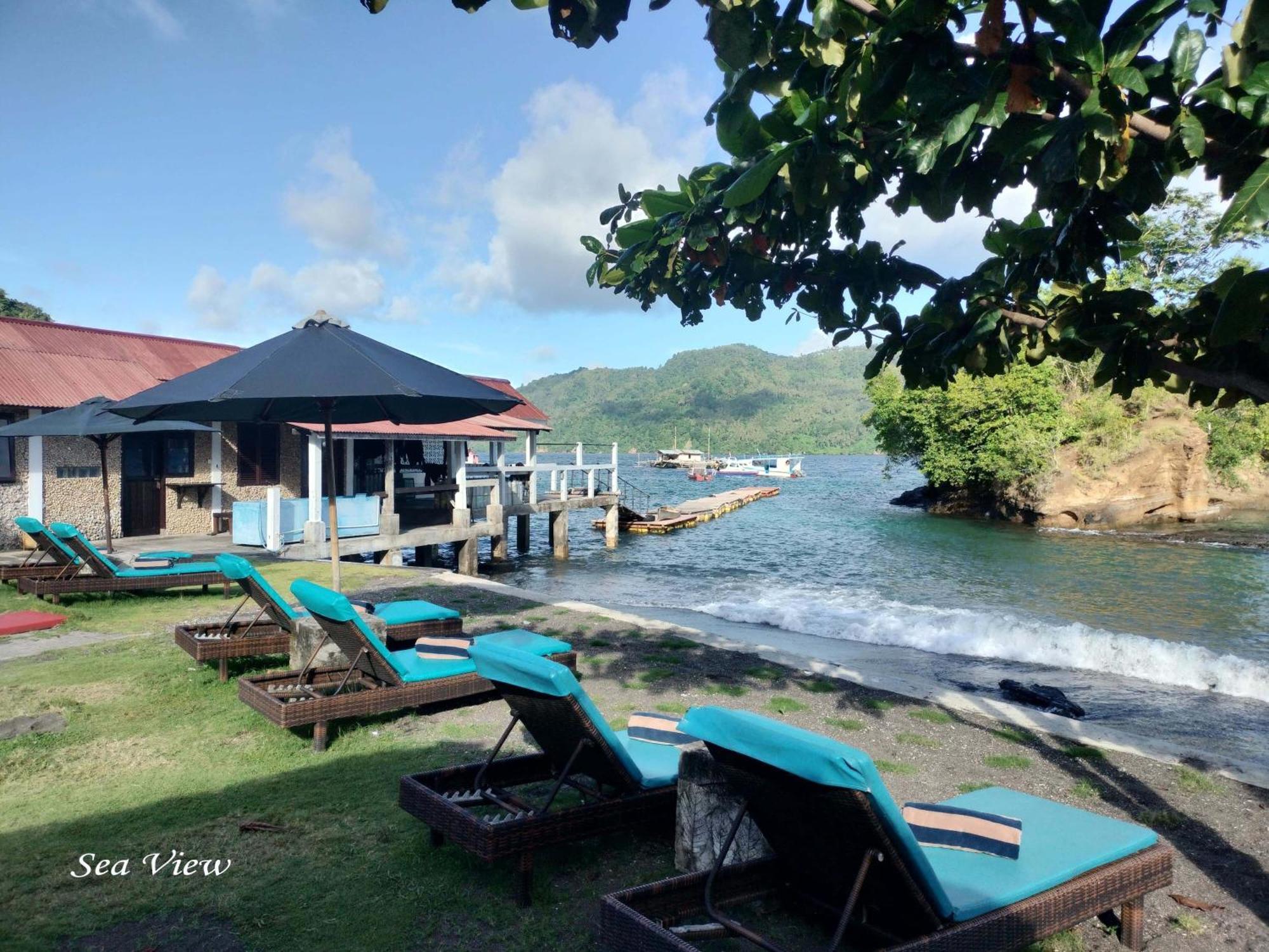 Cocotinos Lembeh A Boutique Dive Lodge Bitung Екстериор снимка